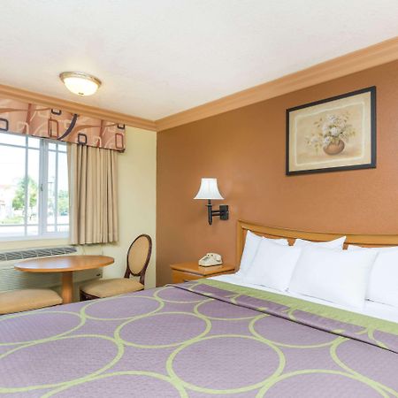 Super 8 By Wyndham Azusa Esterno foto